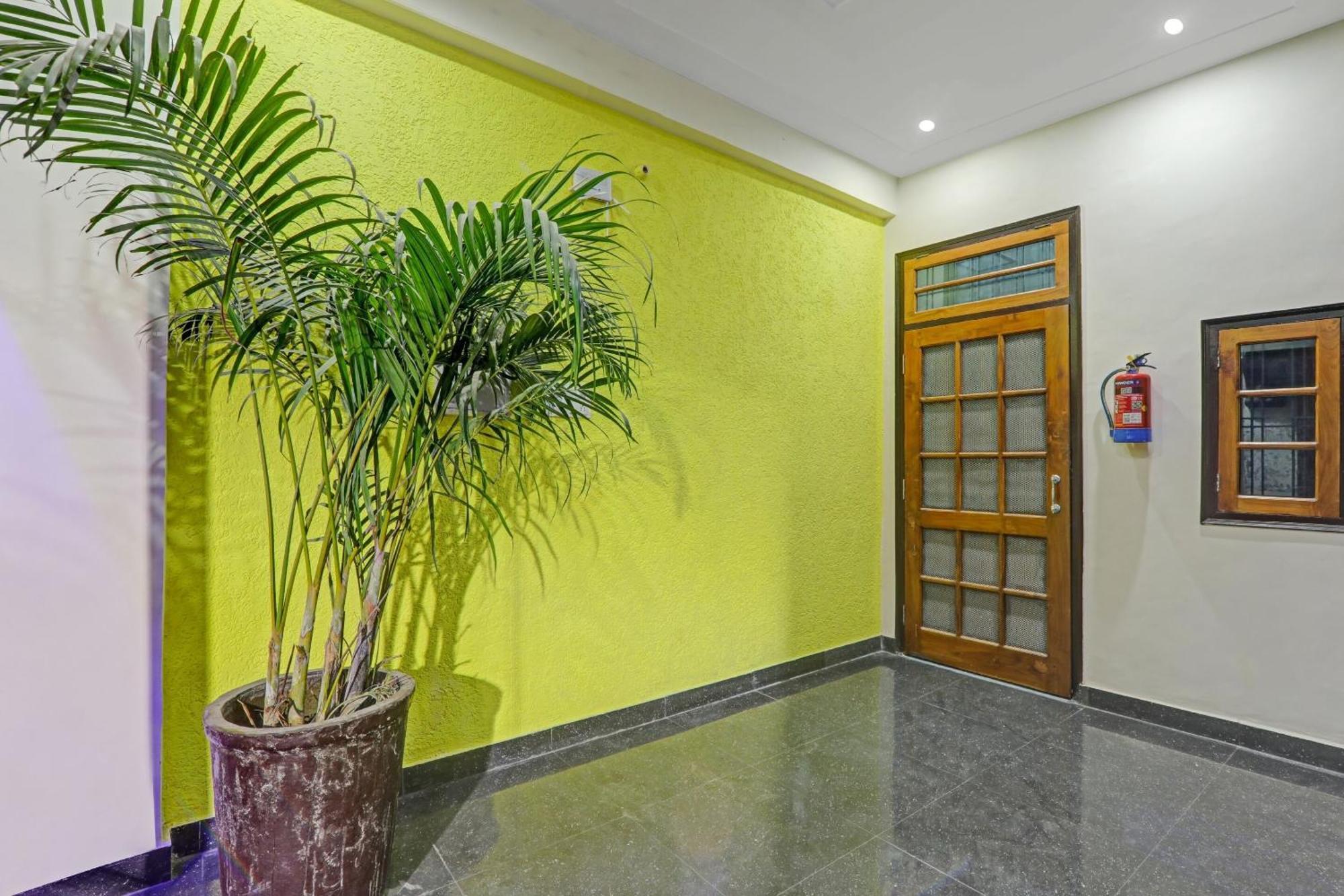 Hotel O R K Hotels Lucknow Extérieur photo